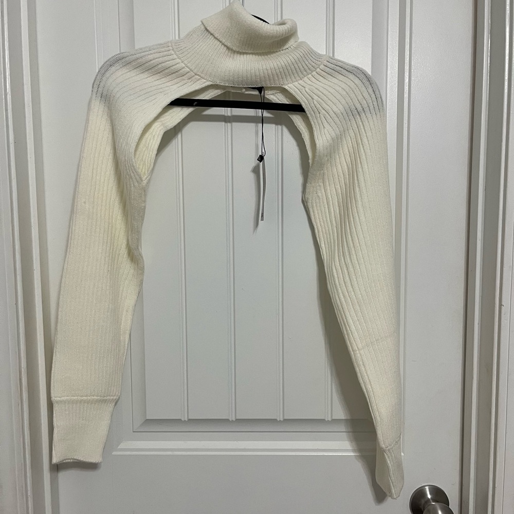 COPY - BooHoo Super Cropped Turtleneck Shrug